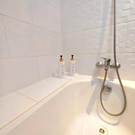 Le Cerf - Parking Privatif - 5mn A Pied Du Lejlighed
