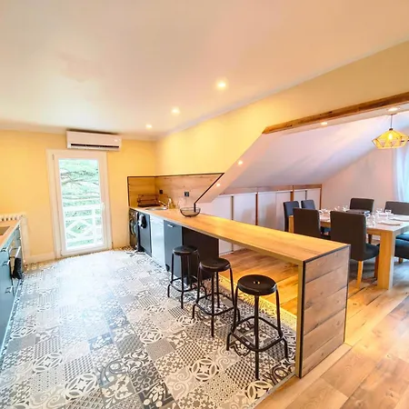 Apartment Le Cerf - Parking Privatif - 5mn A Pied Du Aix-les-Bains