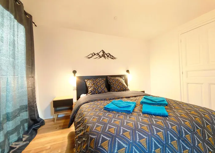 Le Cerf - Parking Privatif - 5mn A Pied Du Apartment