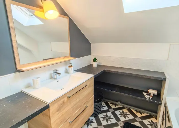 Le Cerf - Parking Privatif - 5mn A Pied Du Apartment *