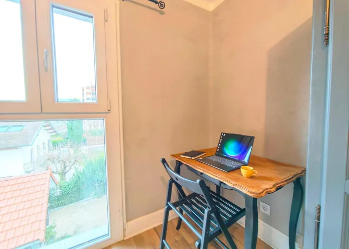 Le Cerf - Parking Privatif - 5mn A Pied Du *